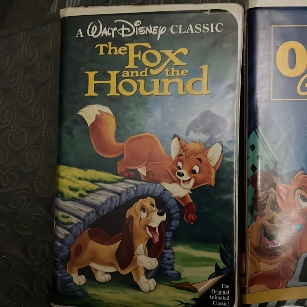 Walt Disney VHS Tapes Lot of 5 sleeping beauty, the Fox and the hound